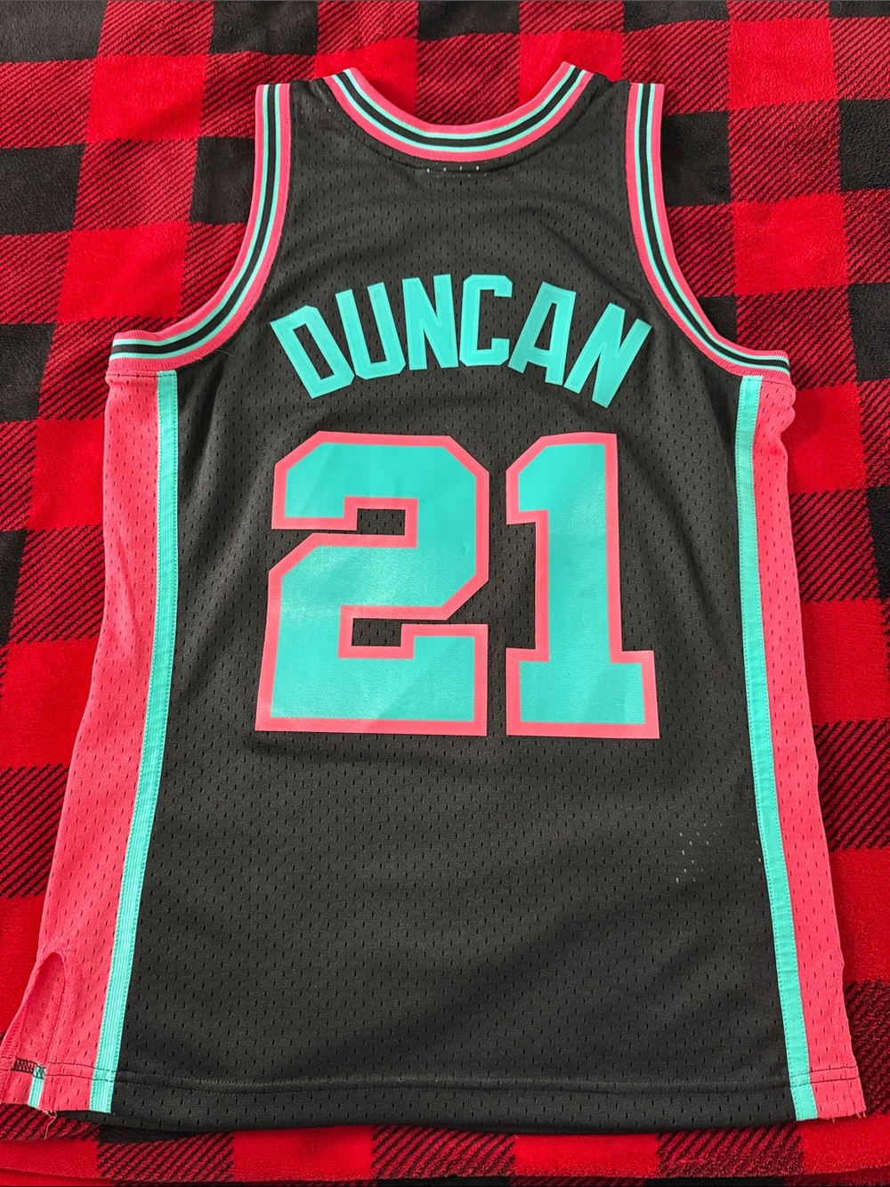 VINTAGE San Antonio Spurs #21 Tim Duncan Mitchell & Ness NBA Hardwood Jersey